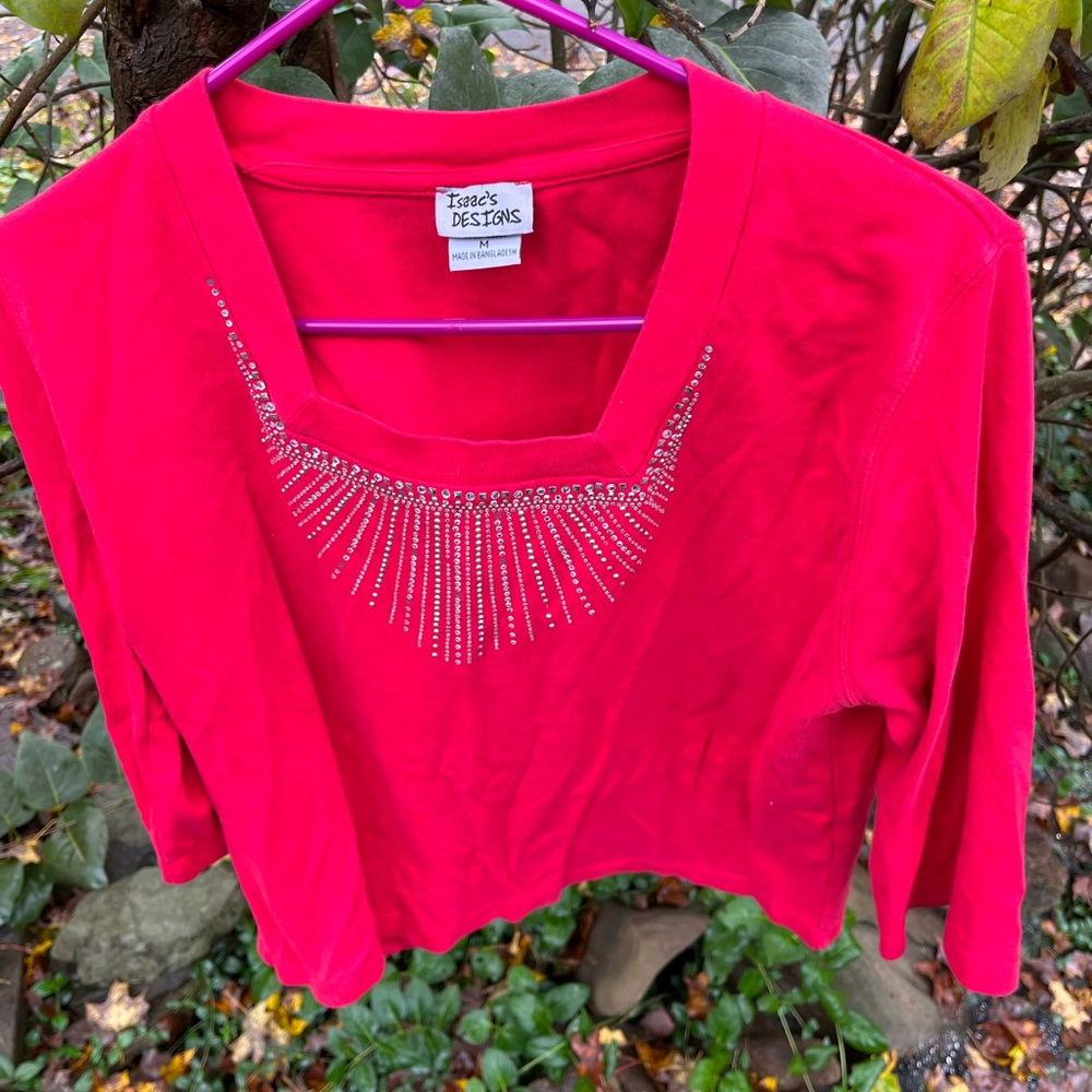 Isaacs Designs top